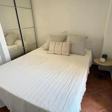 Apartment Bright, Renovated 200 M From The Calp